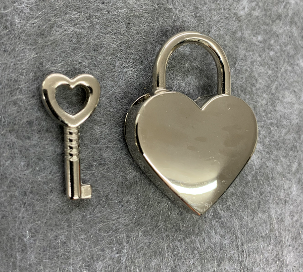 ENGRAVED PERSONALISED HEART LOVE LOCK 30MM X 38MM WITH KEY SILVER IN ORGANZA BAG